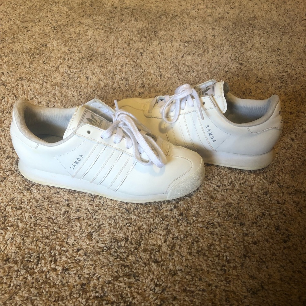 All white Ortholite Adidas-Samoa🤪